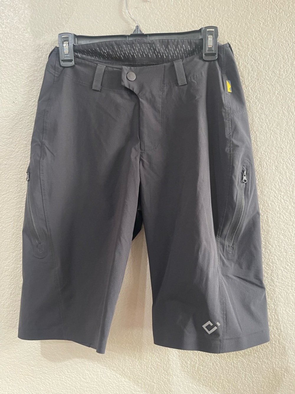 Velocio Women's Ultralight trail short mountain bike shorts hiking shorts black